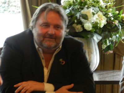 Uwoon wil liever van B naar A