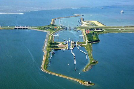 Gemeente Urk steunt plan voor sluis Kornwerderzand