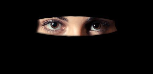 SGP-motie aangenomen: geen gezichtsbedekking bij demonstraties