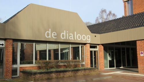 Nieuwbouw zwembad en De Dialoog