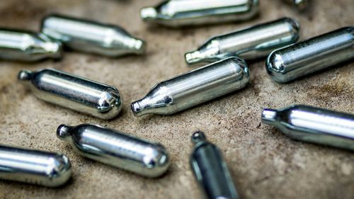 Schriftelijke vragen over lachgas