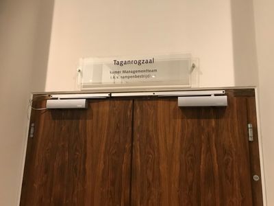 Fotosessie tijdens een fractievergadering