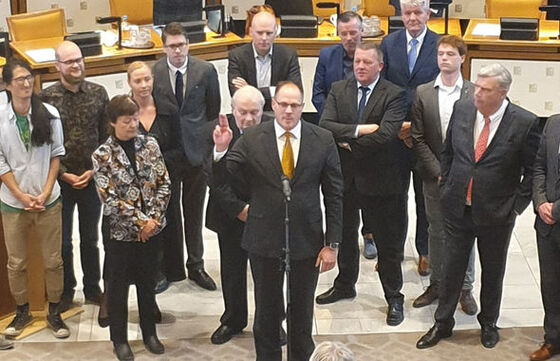 Gerrit Averesch beëdigd als fractievolger