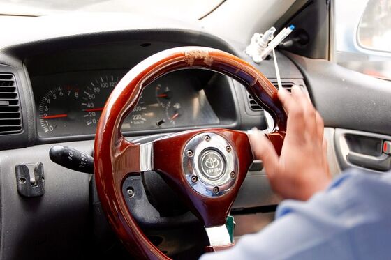 SGP: oudere automobilist niet in de kou laten staan