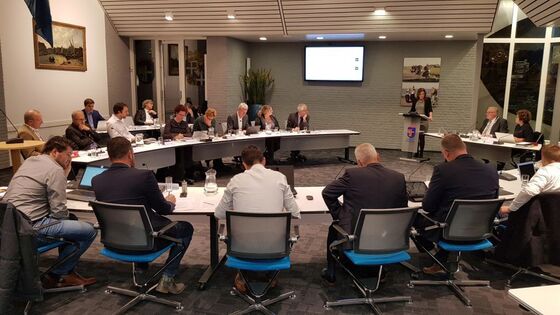 SGP BUNSCHOTEN IN GESPREK OVER NIEUWE COALITIE