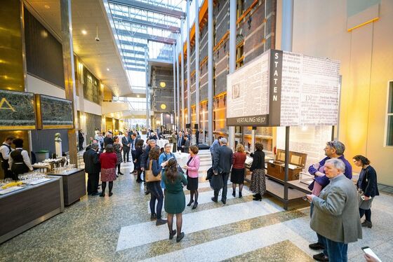 De tentoonstelling '400 jaar Statenvertaling' is geopend!