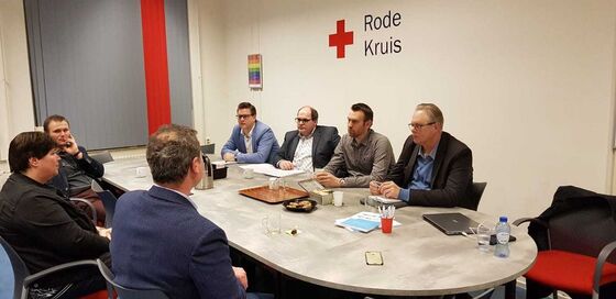 SGP Oldebroek bezoekt het Rode Kruis