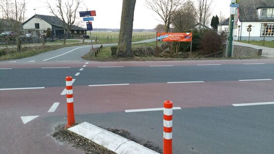 Kruispunt Dorpsweg / Nachtegaallaan wordt aangepast