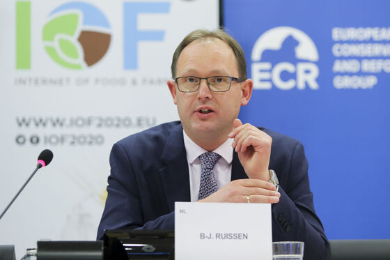 SGP vraagt Timmermans om uitstel Green Deal