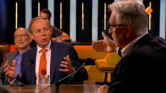 'Erken belang kerkdiensten!' - Van der Staaij bij Op1