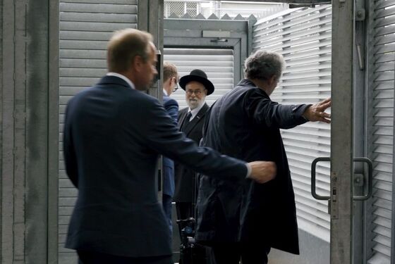 'Bizar dat die beveiliging nodig is!' - antisemitisme werkbezoek