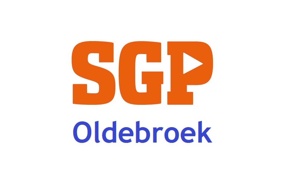 SGP Oldebroek tegen hijsen regenboogvlag