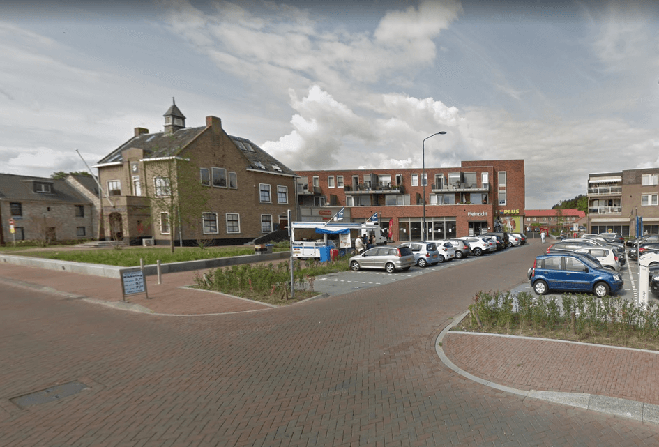 SGP stelt sluiting niet-essentiële winkels aan de orde