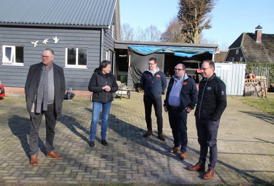 SGP bezoekt Zorgboerderij “Veluwezoom” in Oosterwolde