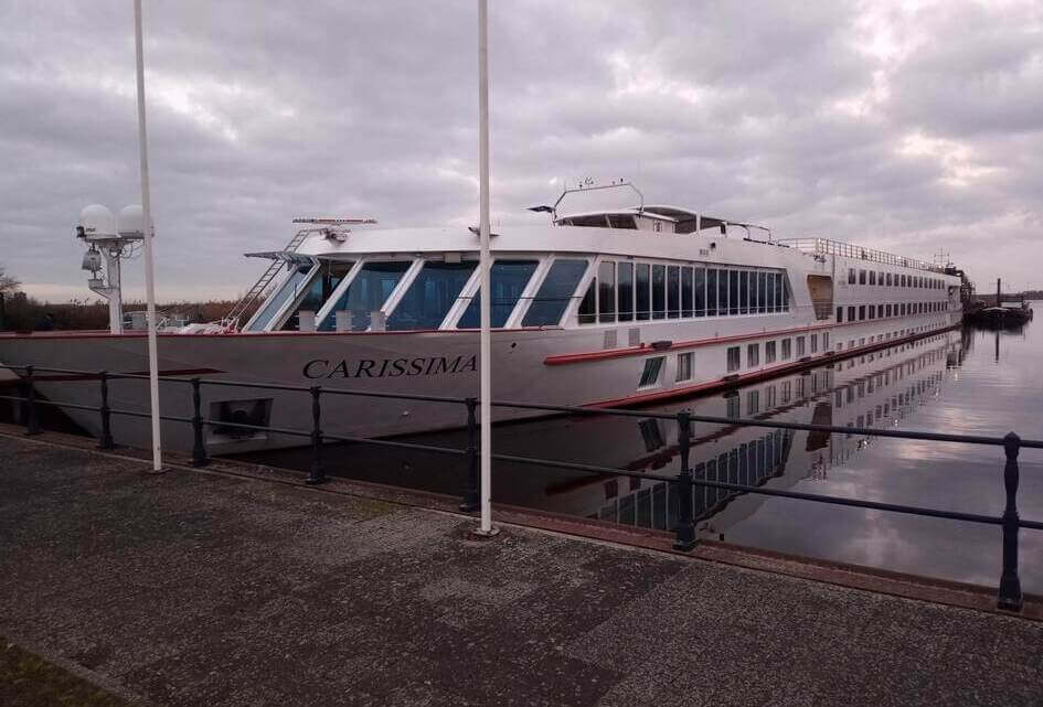 Tijdelijke opvang asielzoekers hotelschip