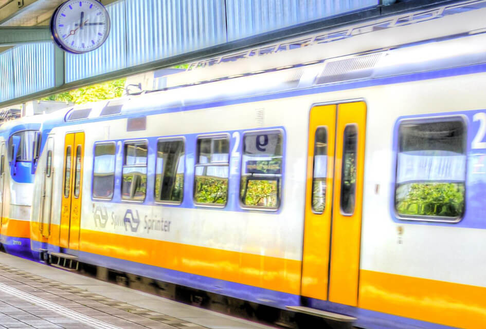 Zorg voor een sterk OV!