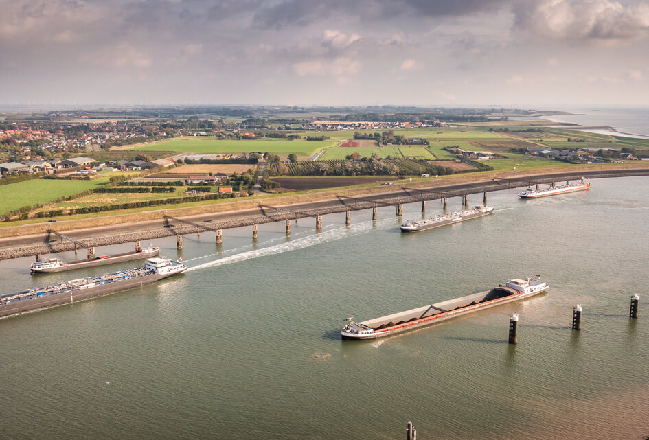 SGP Zeeland stelt vragen bij sluiting aanlegsteigers Hansweert