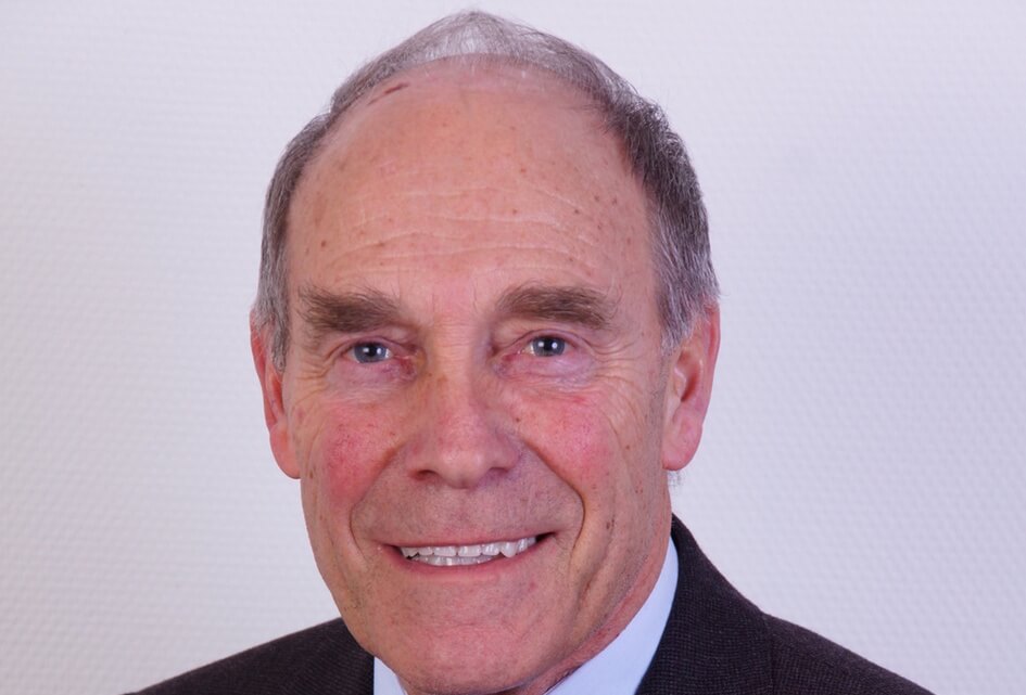 In memoriam: V. (Tin) Janszen