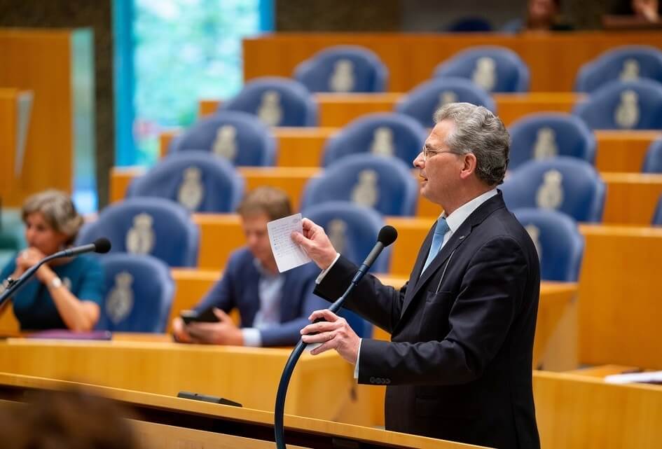 Opiniestuk Roelof Bisschop in de NRC: Het kabinet is geen actiegroep