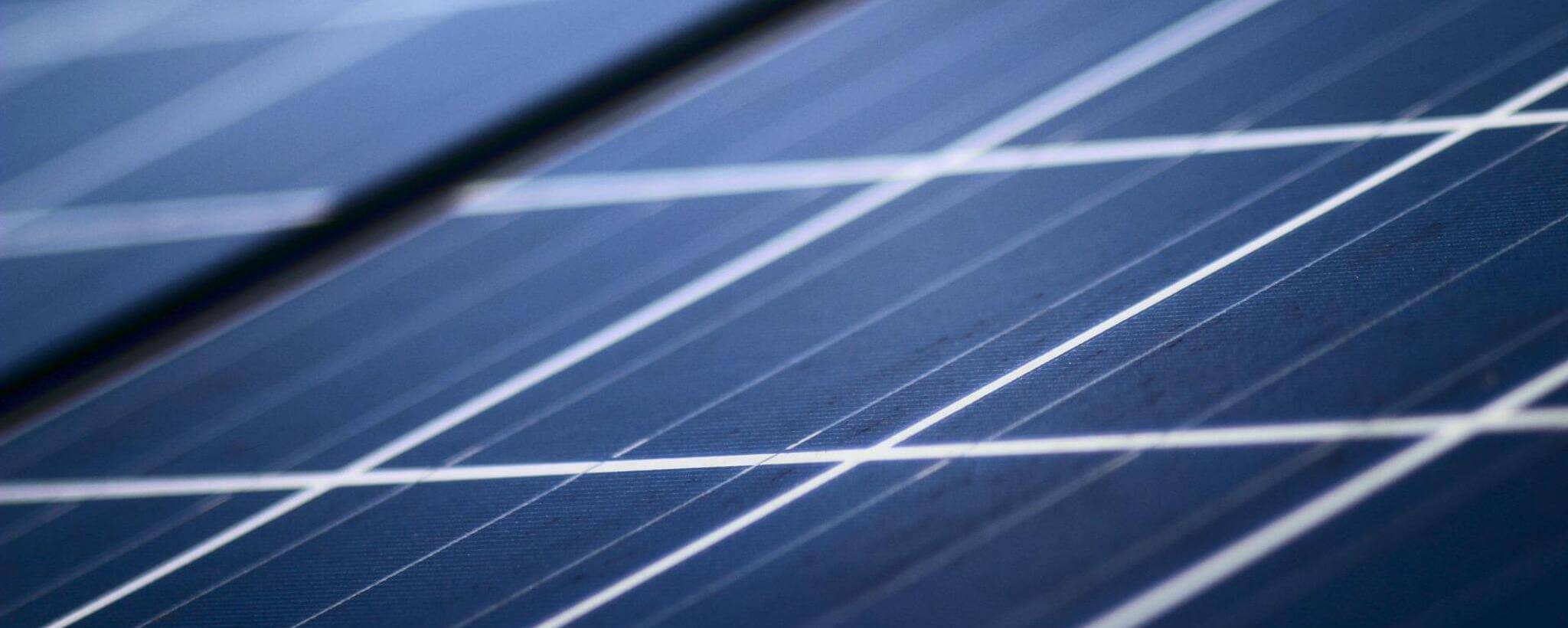 Stoffer stelt Kamervragen over installatie van zonnepanelen