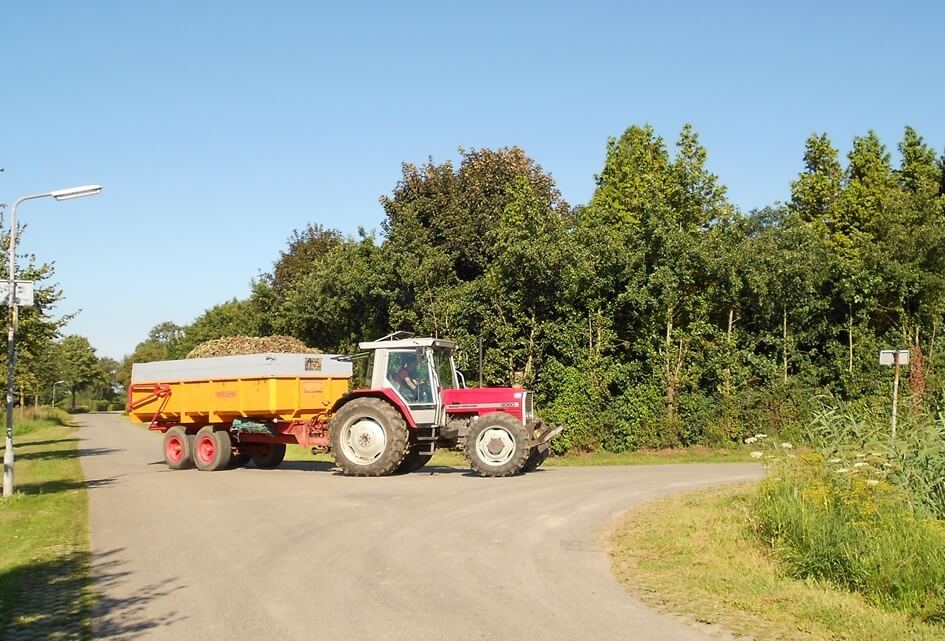 Mag landbouwverkeer in de toekomst over Oosterscheldekering?