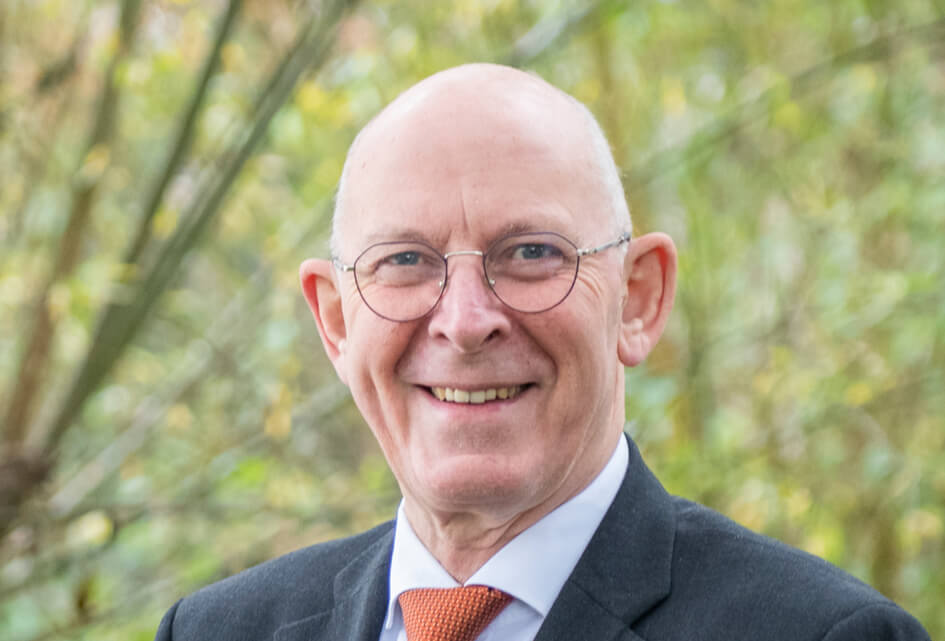 Arie van den Berg stapt over naar T@B en neemt zetel mee