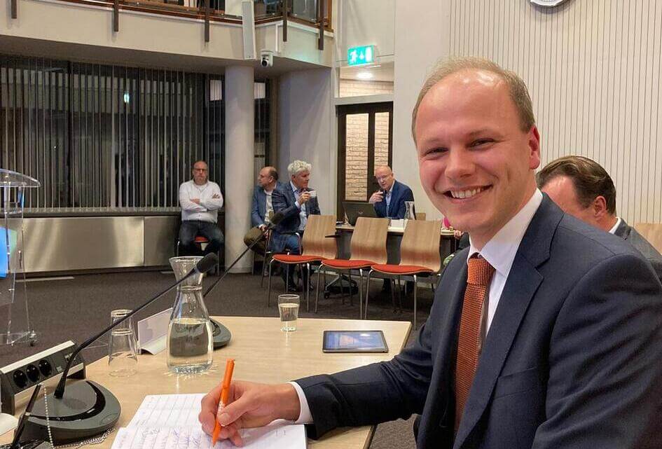 Johan de Jong geïnstalleerd als raadslid
