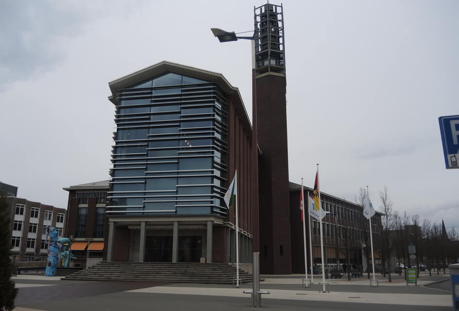 SAMEN MET ANDERE FRACTIES 5 MOTIES INGEDIEND