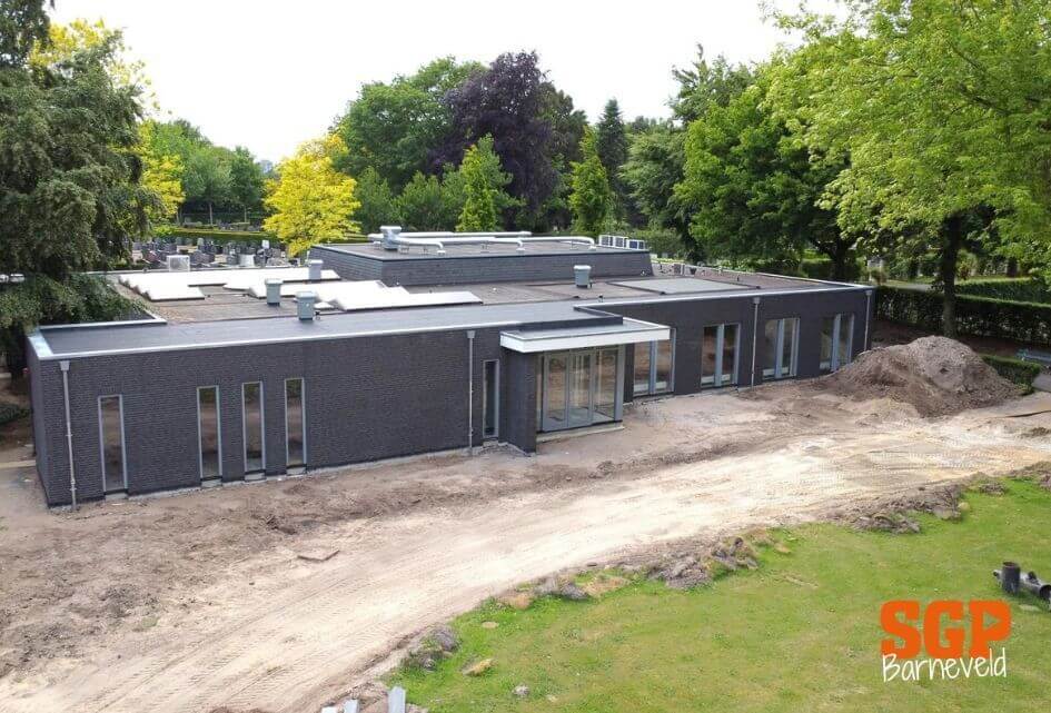 RAADSVERGADERING | Dakbedekking Rouwcentrum De Plantage