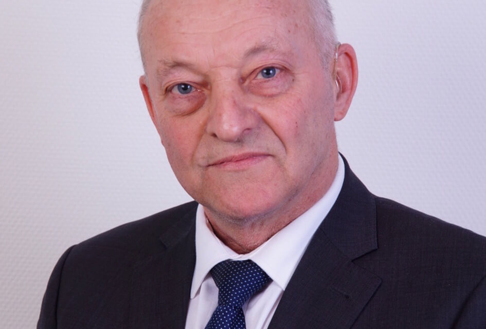 In memoriam  A. (Bram) van Stee