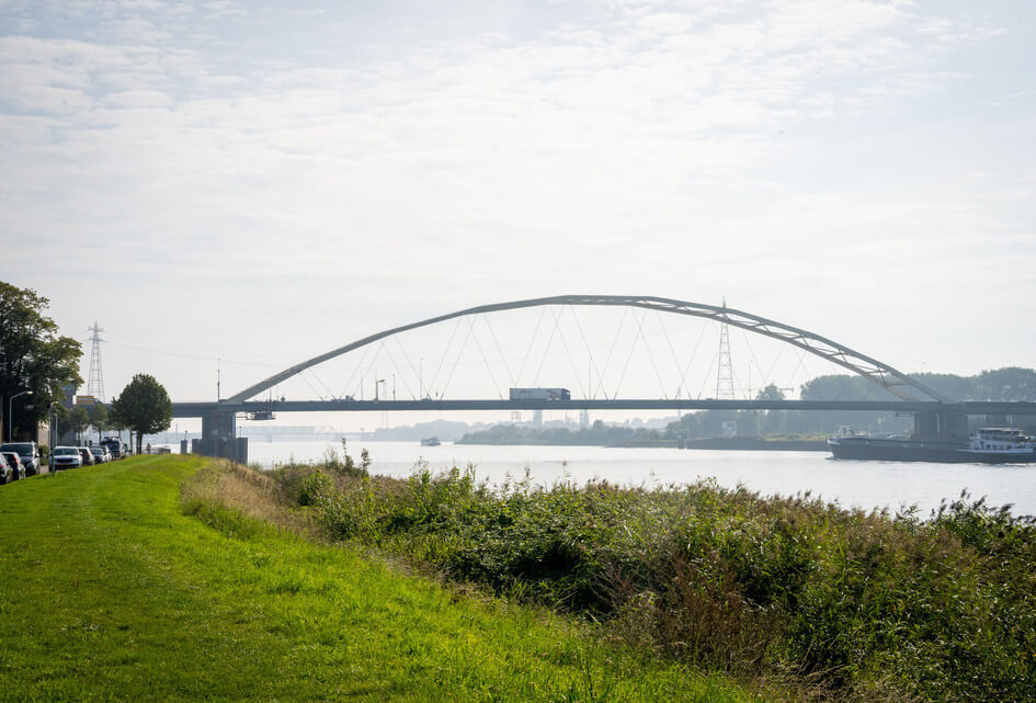 SGP stelt vragen over afsluiting Papendrechtsebrug