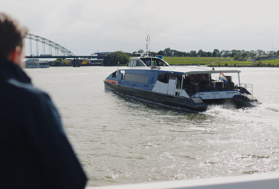 De waterbus: uitzingen of uitbreiden? | Maandjournaal