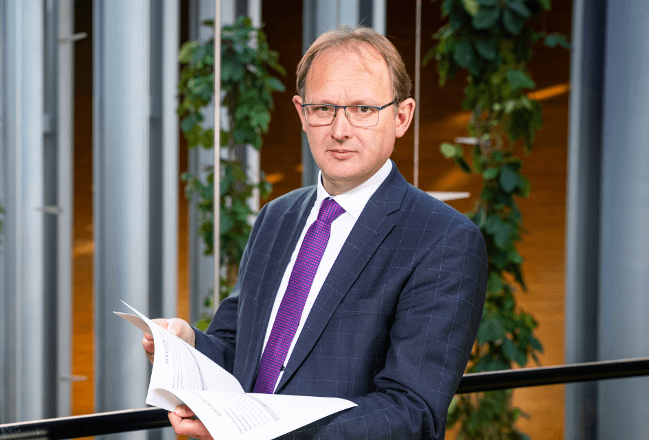 Column Bert-Jan Ruissen: zingen en bidden tot God kan overal