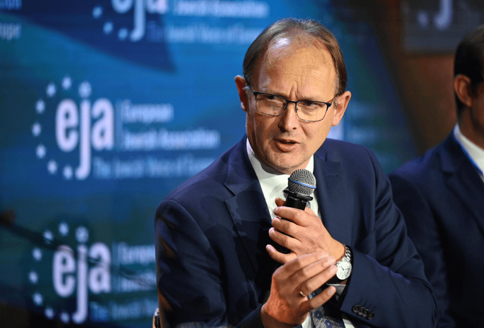 Het antisemitisme is nu niet ineens weg'' - Ruissen spreekt bezorgdheid uit over toegenomen antisemitisme in Europa