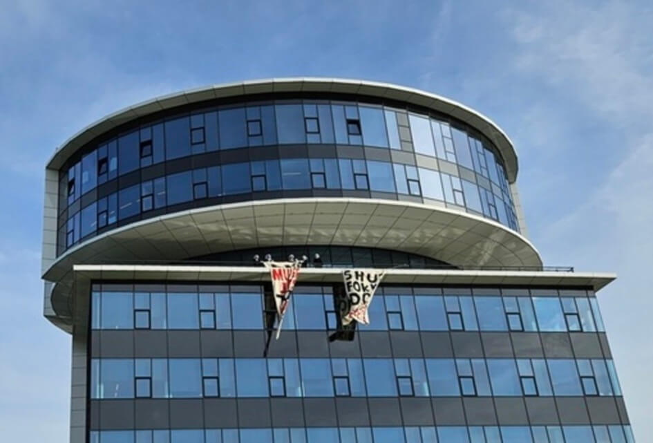 Mondelinge vragen over binnendringen hoofdkantoor GKN Fokker