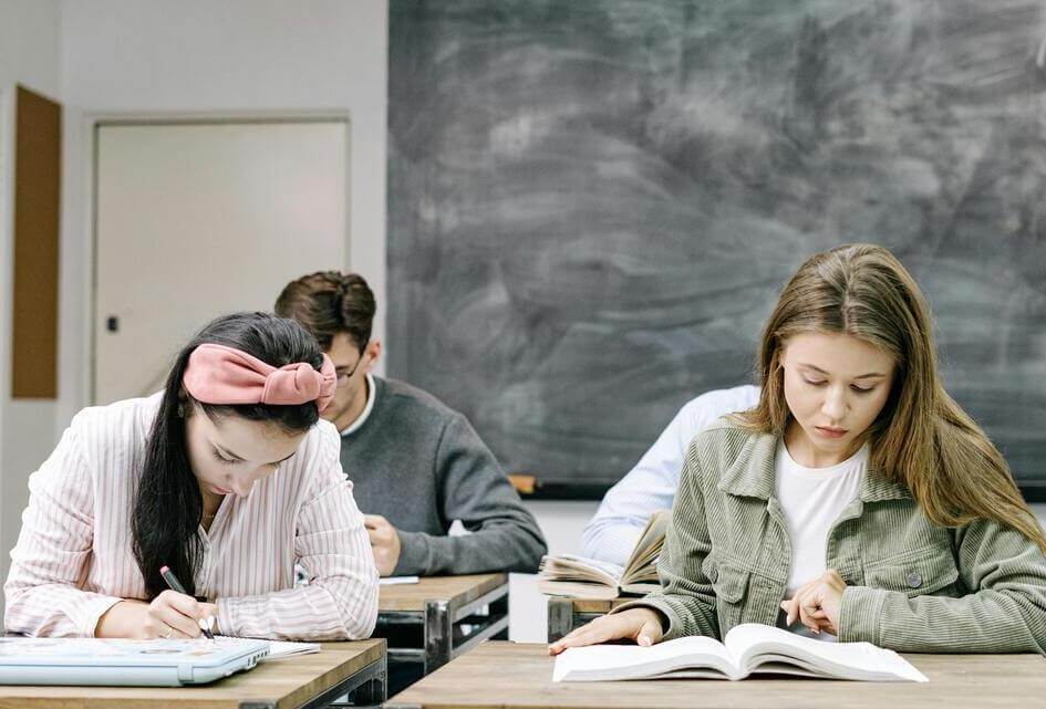 Kamervragen tentamens bij sneeuw