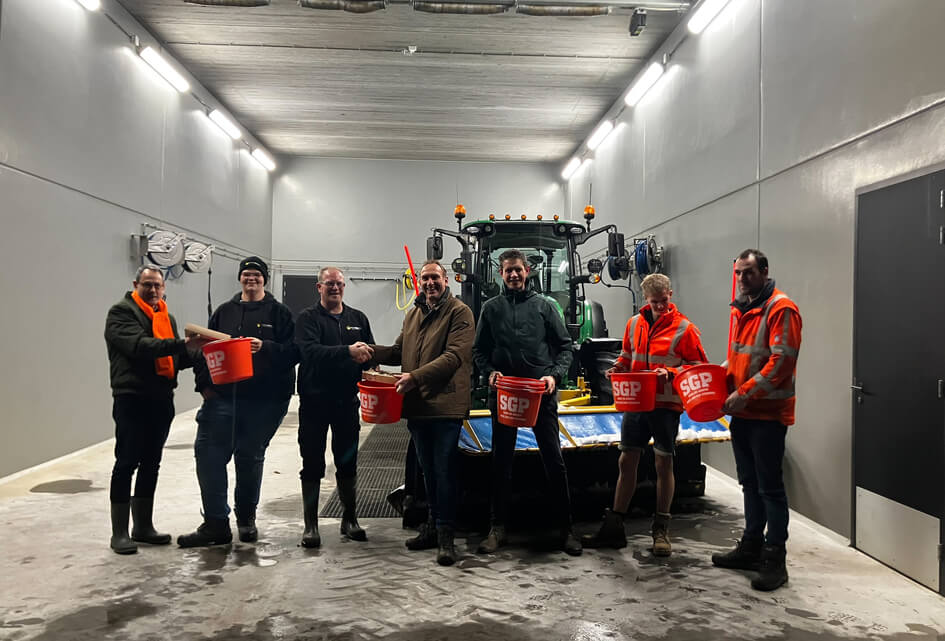 SGP Molenlanden bedankt Van de Beek BV voor inzet winterse dagen