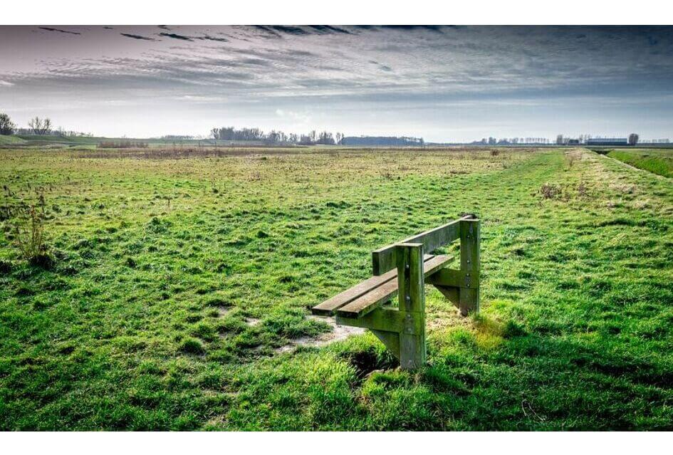 De SGP en... een bankje erbij