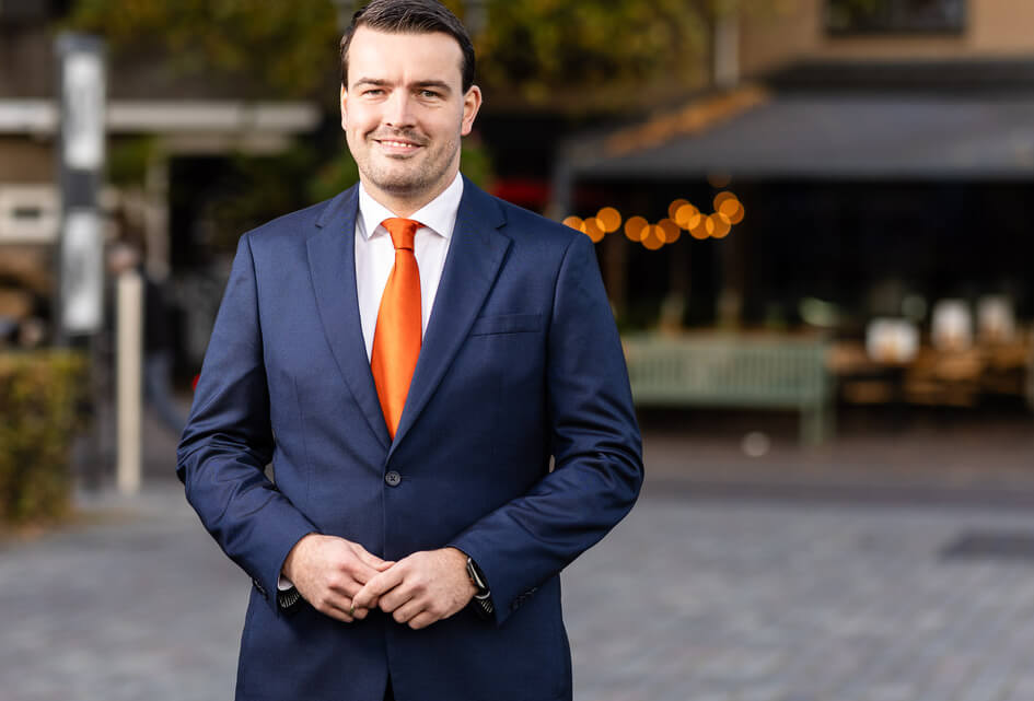 “Besturen is kiezen, dat doe je niet op afstand”