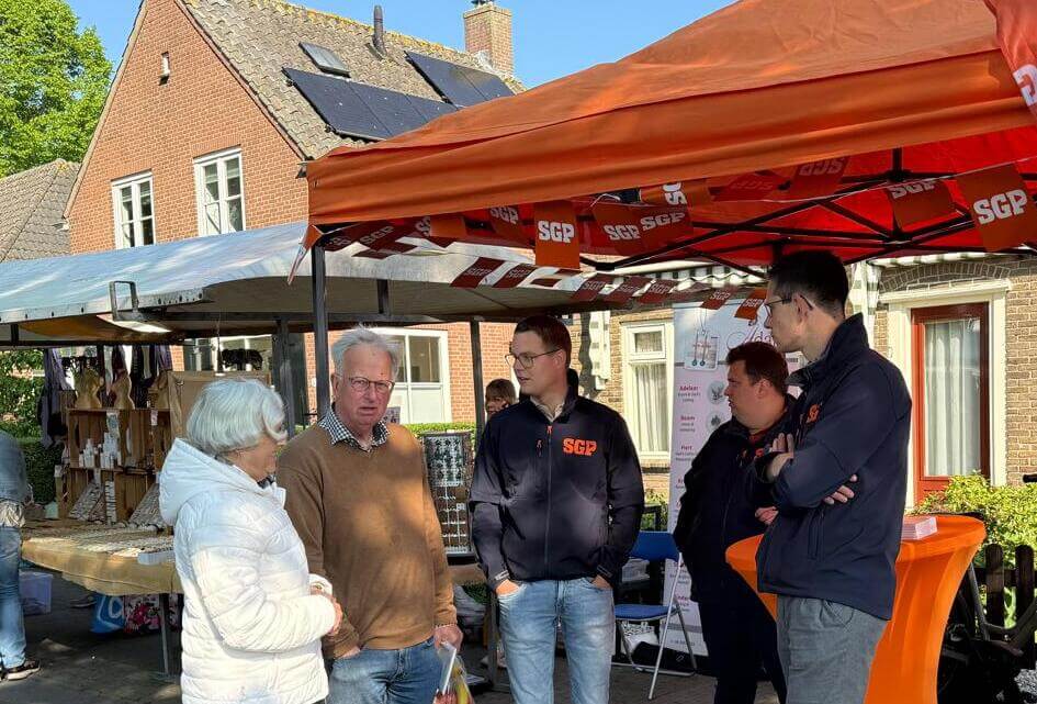 Bezoek braderie Bleskensgraaf