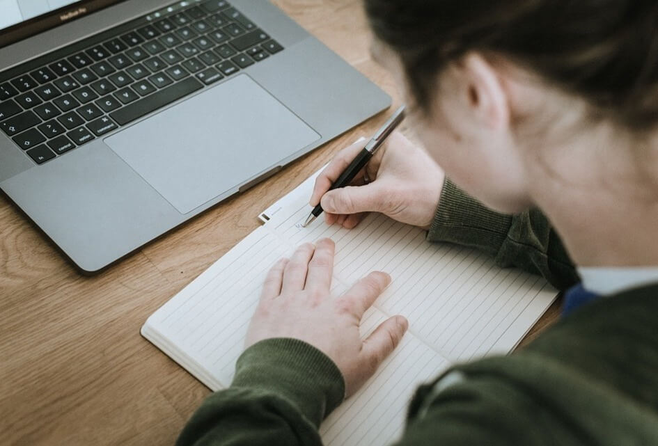Meer daadjes en minder praatjes