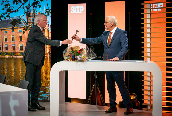 Van Meeuwen nieuwe partijvoorzitter
