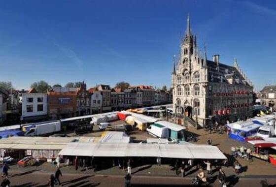 SGP vraagt kwijtschelding voor warenmarkt