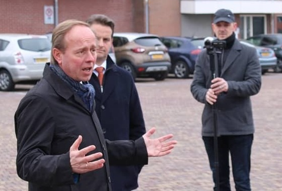 Bezoek Kees van der Staaij op anderhalve meter
