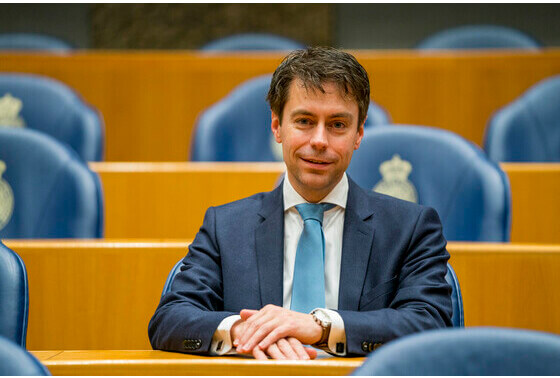 SGP en GL: meer aandacht voor rouw na miskraam en geboorte levenloos kind