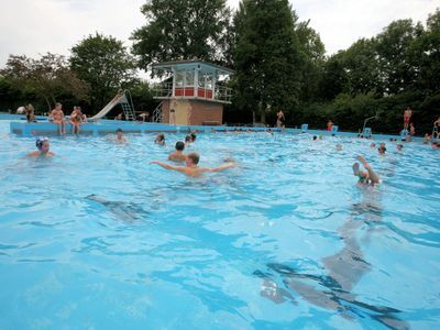 Bijdrage SGP Zwembaden