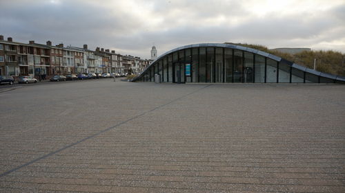 Vragen over het afbouwen van Haringrock op zondag