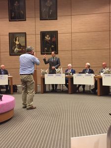 Wethouder Hoek en raadslid Prins beëdigd