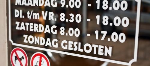 Vragen aan college over enquete koopzondag