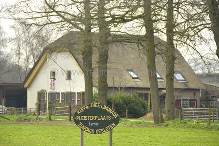 Aanleg glasvezel in het buitengebied